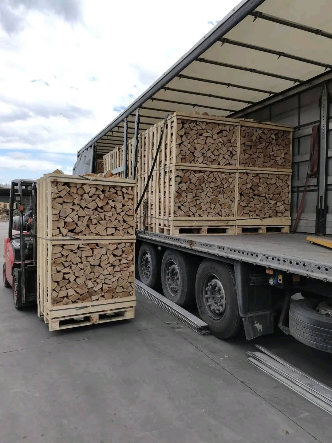 Buchenholz 20 RM – Halb-LKW